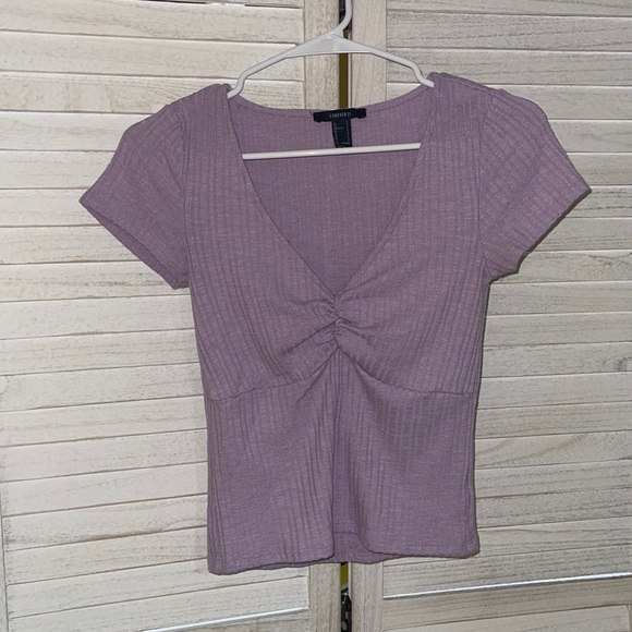 Light purple, womens top. - Picture 1 of 1